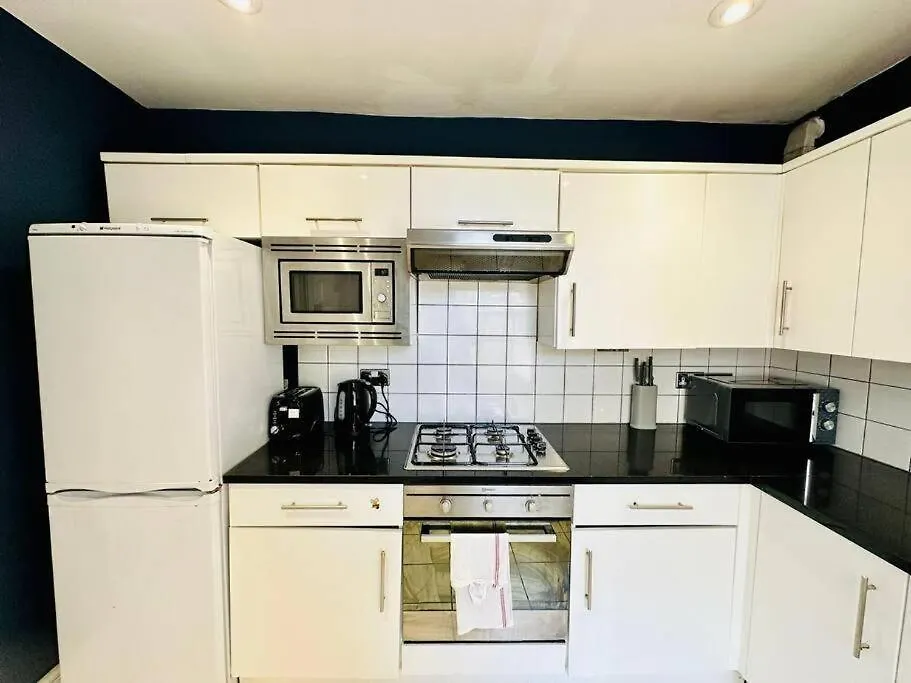 Resturday Central 5 Bedrooms Bn1115Upp Brighton