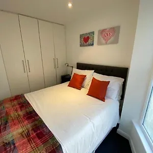 Beachside House Hove
